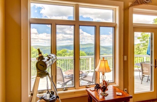 Bovina Center House | Luxury Mountaintop Estate – Spacious Retreat with Breathtaking Views