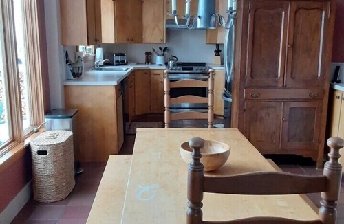 Chester Depot House | Luxury stone farmhouse.Perfect for families or company retreats! Close to Okemo!
