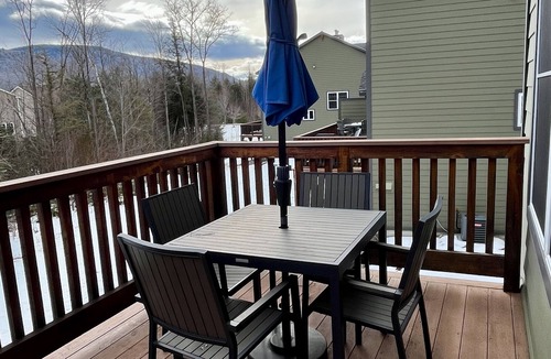 Lincoln House | Luxury townhome in the White Mtns. Convenient to hiking and area activities!