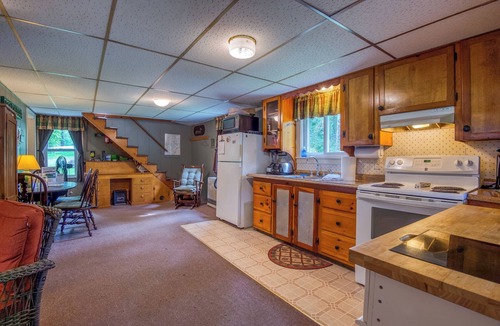 Oquossoc House | Mainely Rangeley - Right on Rangeley Lake next to the marina in Oquossoc