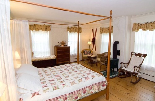 Campton Bed & Breakfast | Make us your Base Camp in the Whites!