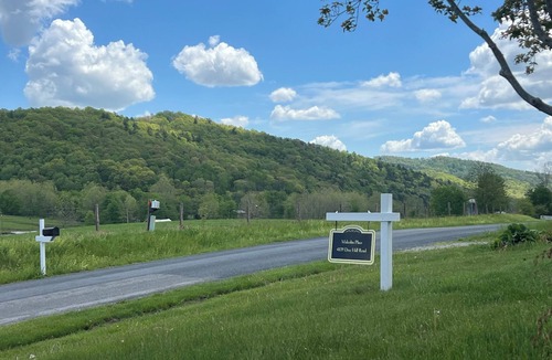McDowell House | Malcolm Place- 3 bedroom home with mountain views- McDowell, VA