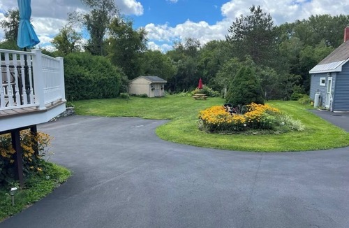Marcy Apartment | Marcy NY! 4BR first floor on the Erie Canal! Sleeps a family of six.