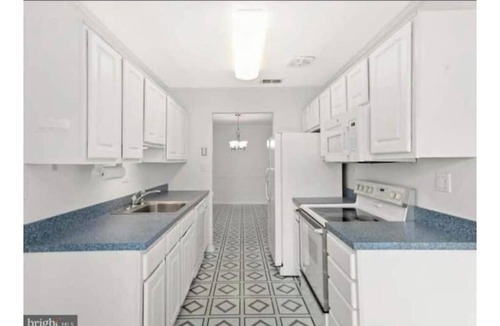 Montgomery Village House | Marvelous 4-bedroom townhome with AC in Gaithersburg