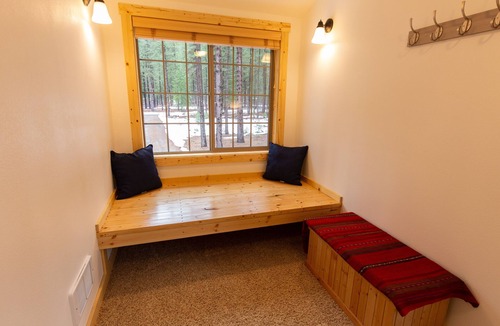 Winthrop Cabin | Mazama Mountain Hideaway is waiting to be your basecamp for fun! Now with A/C!