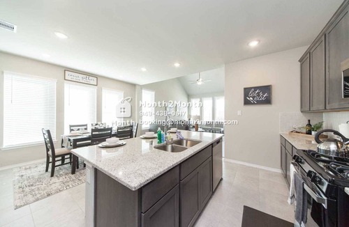 Sienna Plantation House | Meadow Trail Manor #41357