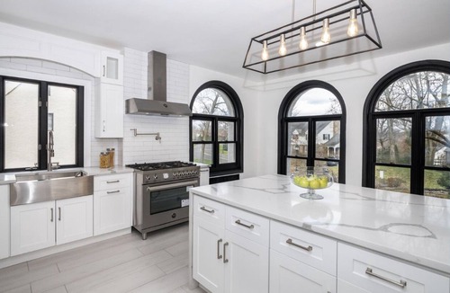 New Rochelle House | Mediterranean Villa nested on the hills of Wykagyl