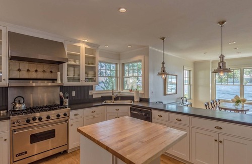 Canandaigua House | Menteth Landing: Luxury Lakeside Rental