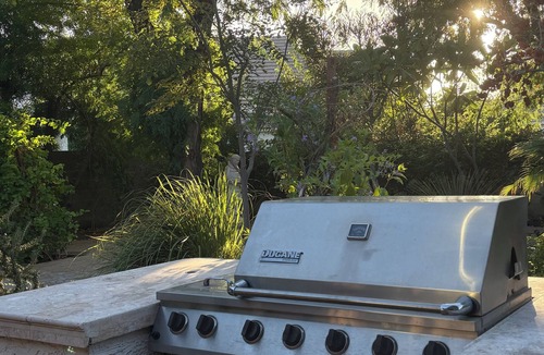 Mesa House | Mesa near Spring Training. PATIO, POOL, GYM, GRILL, FIRE PIT, WORK SPACE