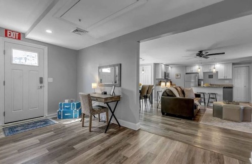 Clarence Apartment | Meticulous Main St. Ranch 2 Bedroom Luxury Apt. Rear Unit