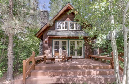 Camp Sherman Cabin | Metolius River Resort Cabin 6 - Luxurious cabin on the Metolius River w/