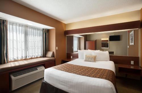 Dover Hotel | Microtel Inn & Suites by Wyndham Dover New Hampshire
