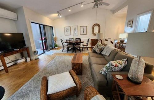 Quechee Apartment | Mill Run 10E