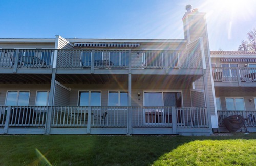 Intervale Condo | Mill. $ View - Immac. Multipurp. Condo in the Heart of it All