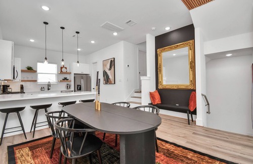 OST - South Union House | Min to Downtown HTX Luxe Escape at Med Center & NRG