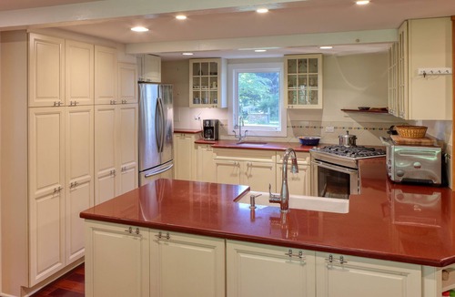 Easton House | Minutes from Downtown Easton and St. Michaels | Private Dock | Kayaks | Pet Frie