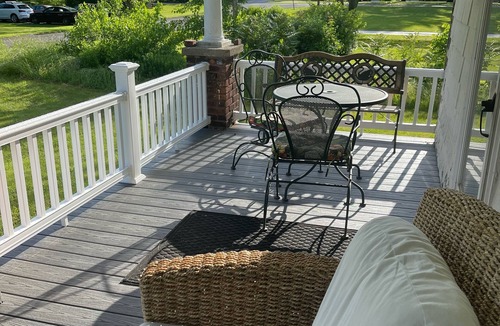 Lewiston House | Minutes from Niagara Falls in a Historic Villagen