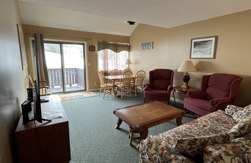 East Burke House | Modern 4 Bedroom Ski In Ski Out - Bike In Bike Out at BURKE MOUNTAIN