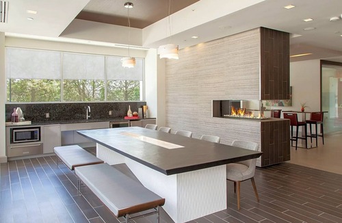 Burlington Apartment | Modern Burlington 2BR w/Gym & W/D, nr Dining & Shops, by Blueground