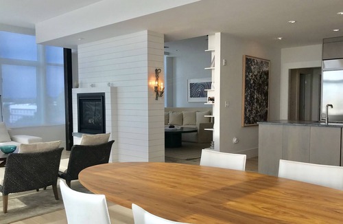North Downtown Condo | Modern Downtown Condo