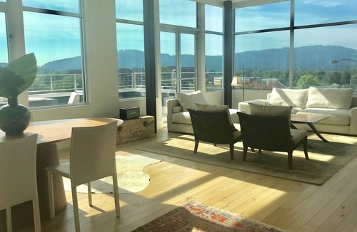 North Downtown Condo | Modern Downtown Condo