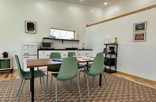 Lost River Cabin | Modern Mountain Loft w/Game Room