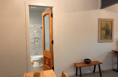 Shaftsbury Apartment | Modern, Stylish apartment on Stunning Horse Farm in Shaftsbury Vermont.