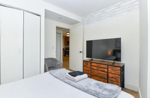 Midtown West Apartment | Modern Times Square 1 BR Retreat