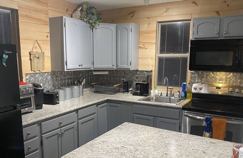 Wilkesville Cabin | More Than A Hunting Cabin-Hocking Hills/Athens - 5 acres secluded