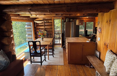 Hancock House | Mountain Log Home w/Amazing View! Foliage Awaiting