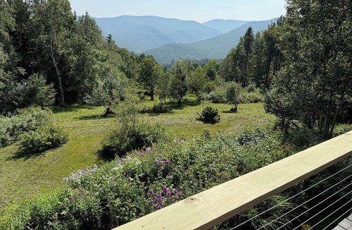 Hancock House | Mountain Log Home w/Amazing View! Foliage Awaiting