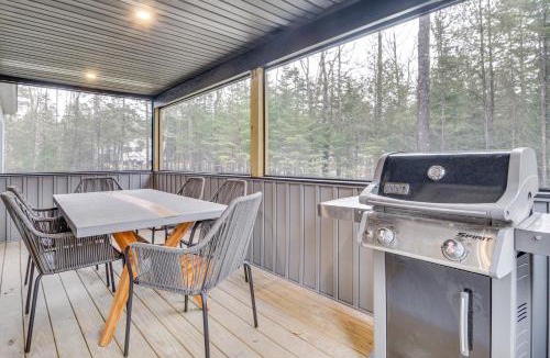 Sunday River Area House | Mountain-View Bethel Cabin Game Room and Deck