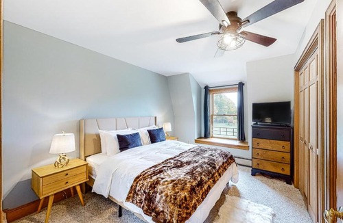 Mount Holly House | Mountain View Hideaway - Unit B