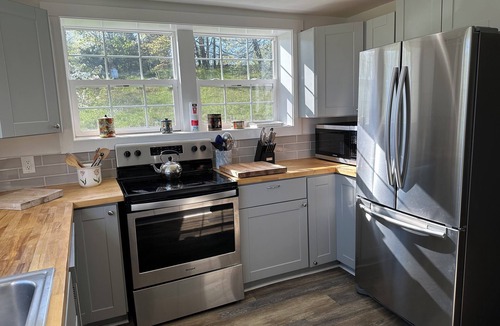 Old Chatham Cottage | Mountain View Retreat in Hudson Valley near Berkshire Attractions
