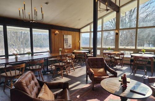 West Dover Cabin | Mountaineer Inn