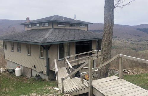Dorset House | Mountaintop House With Spectacular Views