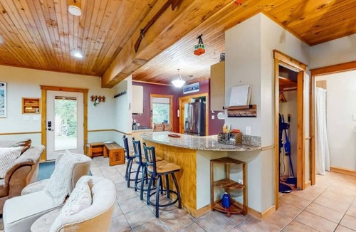 Mount Holly House | Mt. Holly Haven Hot Tub + Games Near Okemo