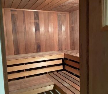 Mount Holly House | Mt Holly SKI & LAKE HOUSE 4 and 2 bedroom house, 2 separate homes, 2 bathrooms each, 8 mins to Okemo Mountain
