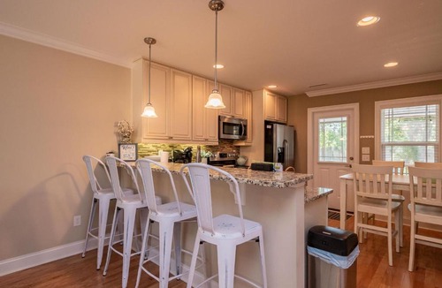 Long Beach House | Mystical Mermaid by Oak Island Accommodations