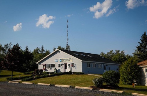 Trenton Resort | Narrows Too Camping Resort Cabin 7