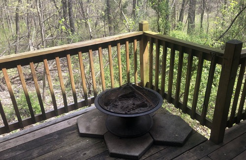 Hillsboro Cabin | Nature's Nook Cabin