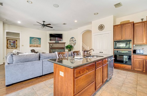 The Woodlands House | Near Cynthia Woods Mitchell Pavilion: Family Home!