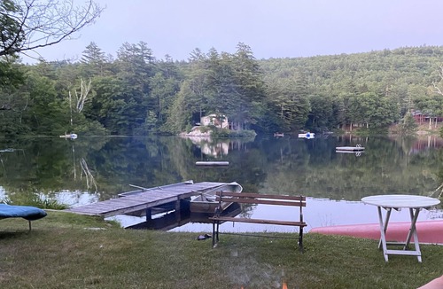 Ludlow House | New 4 Bedroom Lakefront House on Lake Pauline sleeps 8 -10 people