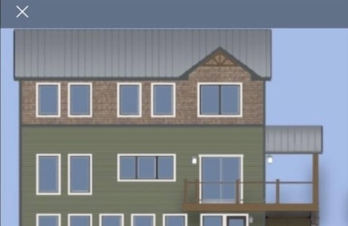 Ludlow House | New 4 Bedroom Lakefront House on Lake Pauline sleeps 8 -10 people