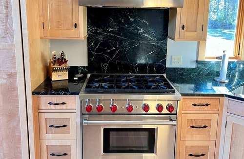 Jackson Ski Chalet | NEW 4 bedroom mountaintop chalet just above North Conway, ideal location.