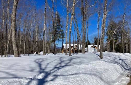 Sandwich House | NEW BUILD! Mountain views, minutes from Squam's Sandwich Beach and boat ramp!