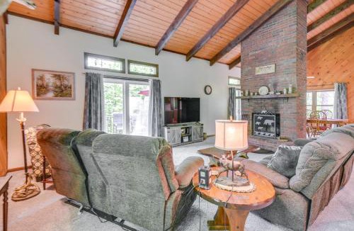 Eidelweiss Village House | New Hampshire Vacation Rental - Walk to Beach!