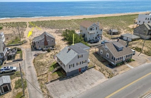 Newbury House | NEW LISTING DISCOUNT! Ocean Views! 4+ bedrooms! Family Friendly! Plum Island!