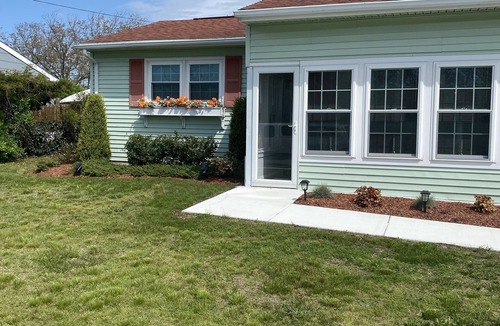 North Cape May House | NEW LISTING! Pop's Coastal Cottage only a Block to the Sandy Bay Beach