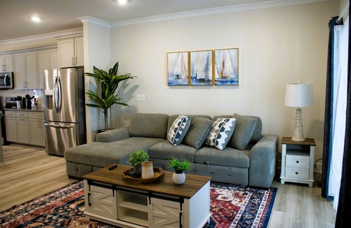 Caine Woods House | New Luxe Home Steps to Ocean, Baby-Friendly, Garage, 2600 sq.ft - Sleeps 12